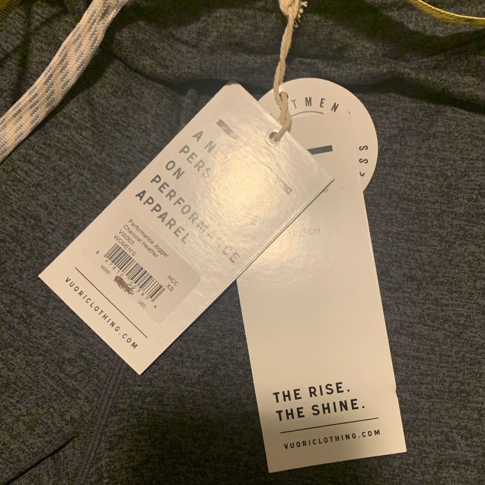 Vuori Charcoal Joggers - Picture 6 of 7